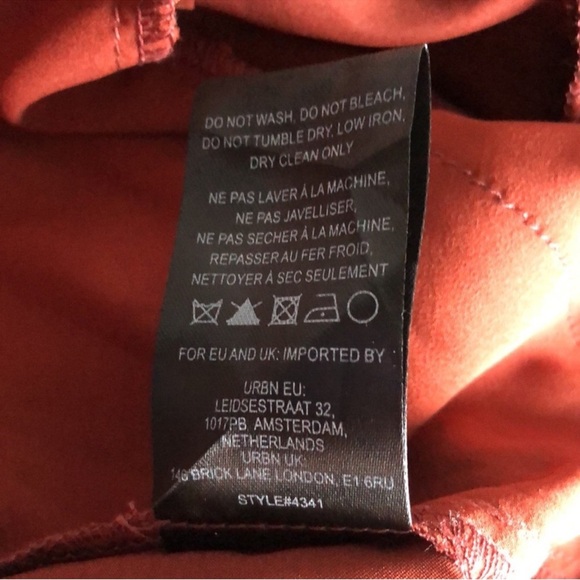 Anthropologie Hutch Satin Cargo Shorts - Picture 4 of 5